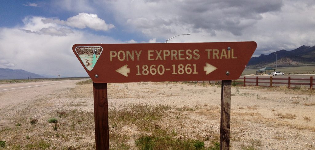 Pony_Express_sign_along_U.S._Route_93_in_Schellbourne,_Nevada